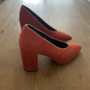 MATT & NAT Rust Block Heels
